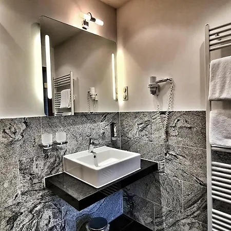 Restaurant Felix فندق بينسهايم